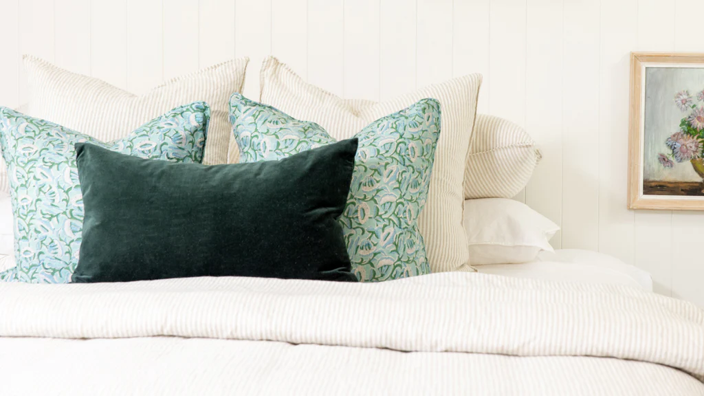 What Is The Difference Between A Duvet, Doona & Quilt?